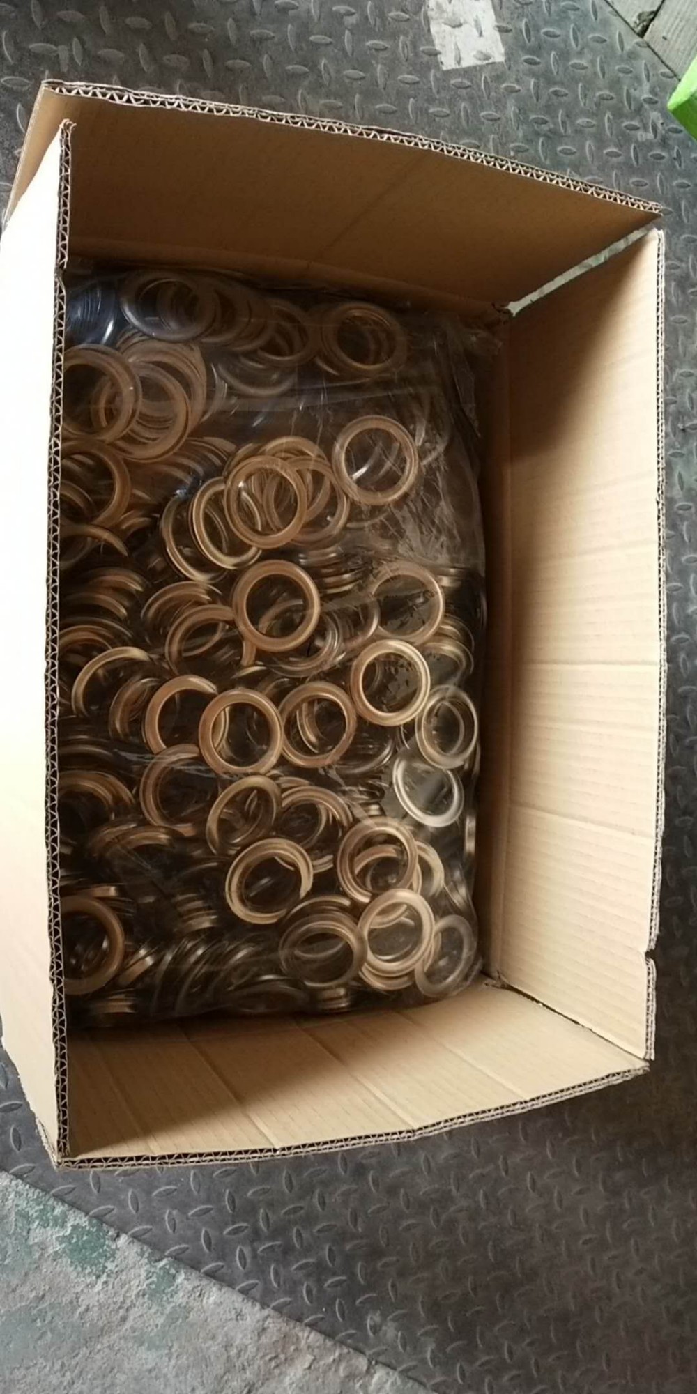 Manufacturer's direct sale 40mm curtain metal eyelet rings curtain tape eyelets