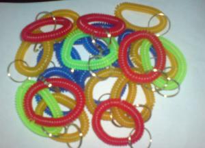 China Plastic spiral coil wrist band key ring chain keyring random color competitive China price on sale