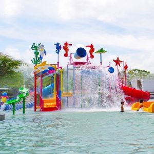 Quality Fiberglass Spray Park Equipment With Straight Slide Erosion Resistant wholesale