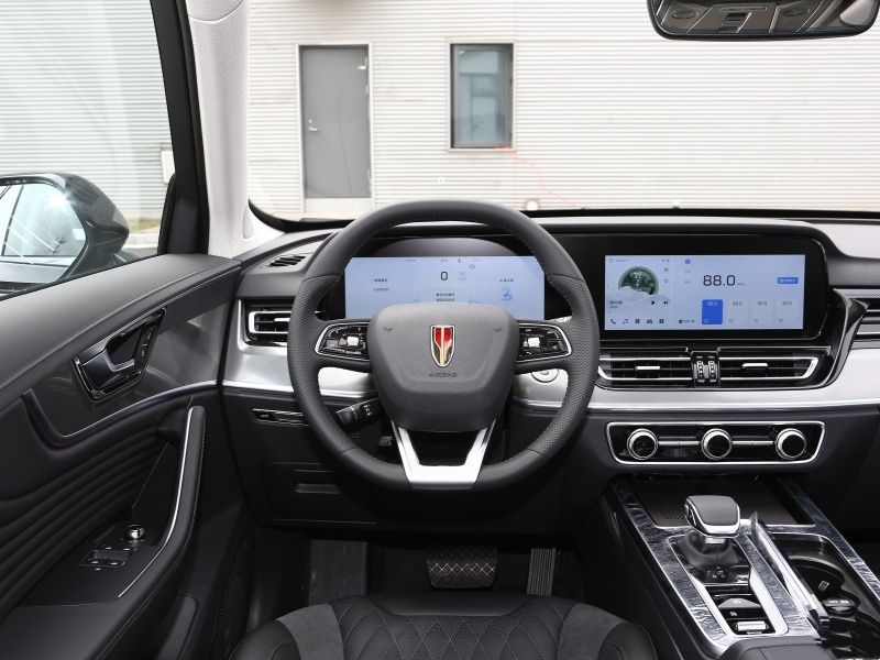 Turbocharging HS5 Hongqi Car 2.0T 252Ps L4 Fuel Vehicle Medium SUV