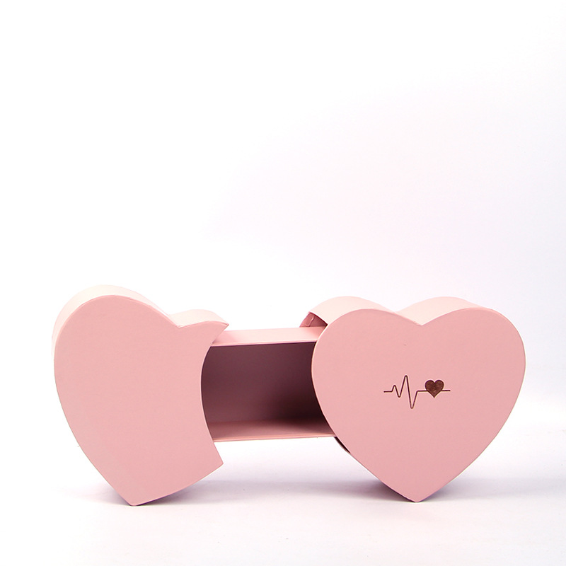 37*19*9.5cm Heart-Shaped Chocolate Packaging Box for Mother's Day and Valentine's Day