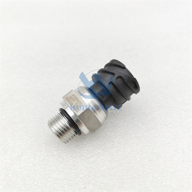 Oil Fuel Pressure Sensor 21634021 VOE21634021 for Volvo EC300D EC340D EC380D Oil Pressure Sensor