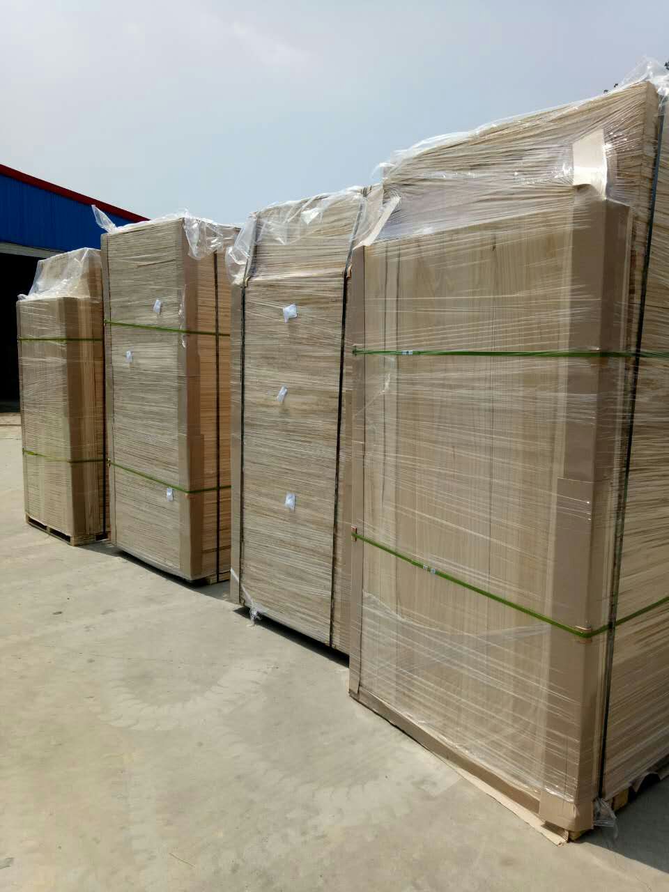 Paulownia Sawn Timber for Furniture Accessories Building Board Plank Wood Construction