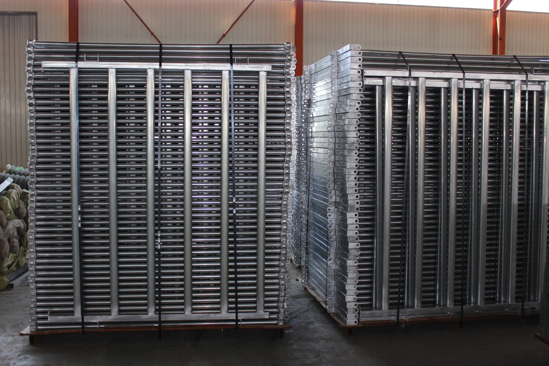 Six Bars Heavy Duty Metal Oval Rail Cattle Yard Panel for Australia