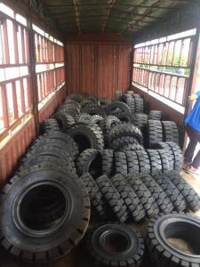 China Solid Tyre for Forklift Tyres Prices of Forklift Spare Parts Factory Price 3.5t forklift truck tire 7.00-15, solid tire on sale