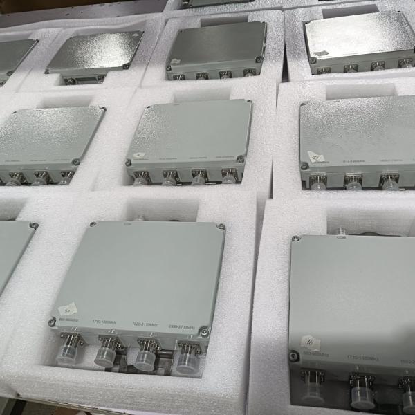 Tri-Band Low Pim Combiner RF Combiner 698-960&1710-2170&2300-2700MHz