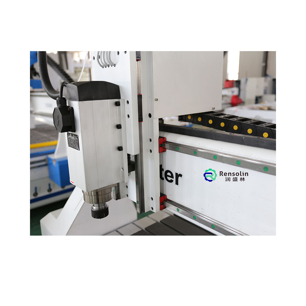 3 Axis CNC Router Machine For MDF Furniture CNC Milling Machine 1300 X 1300MM