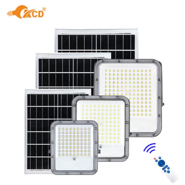 2700K 6500K Solar Powered Flood Lights 100w Big Capacity 3.2V Battery SMD 3030 LED Beads
