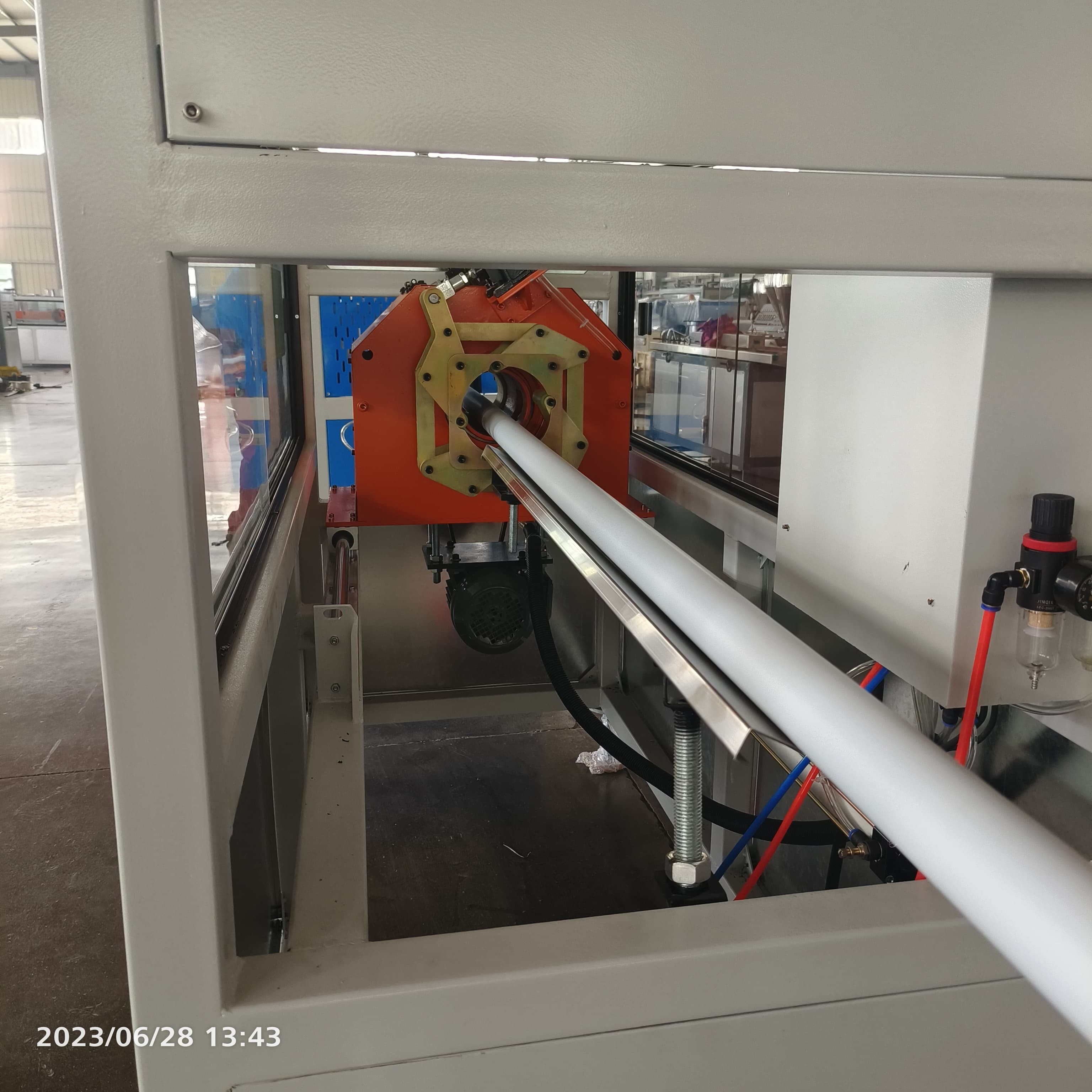 Design PE Pipe Extrusion Line for Solid Wall Pipes Just One Person Can Operate