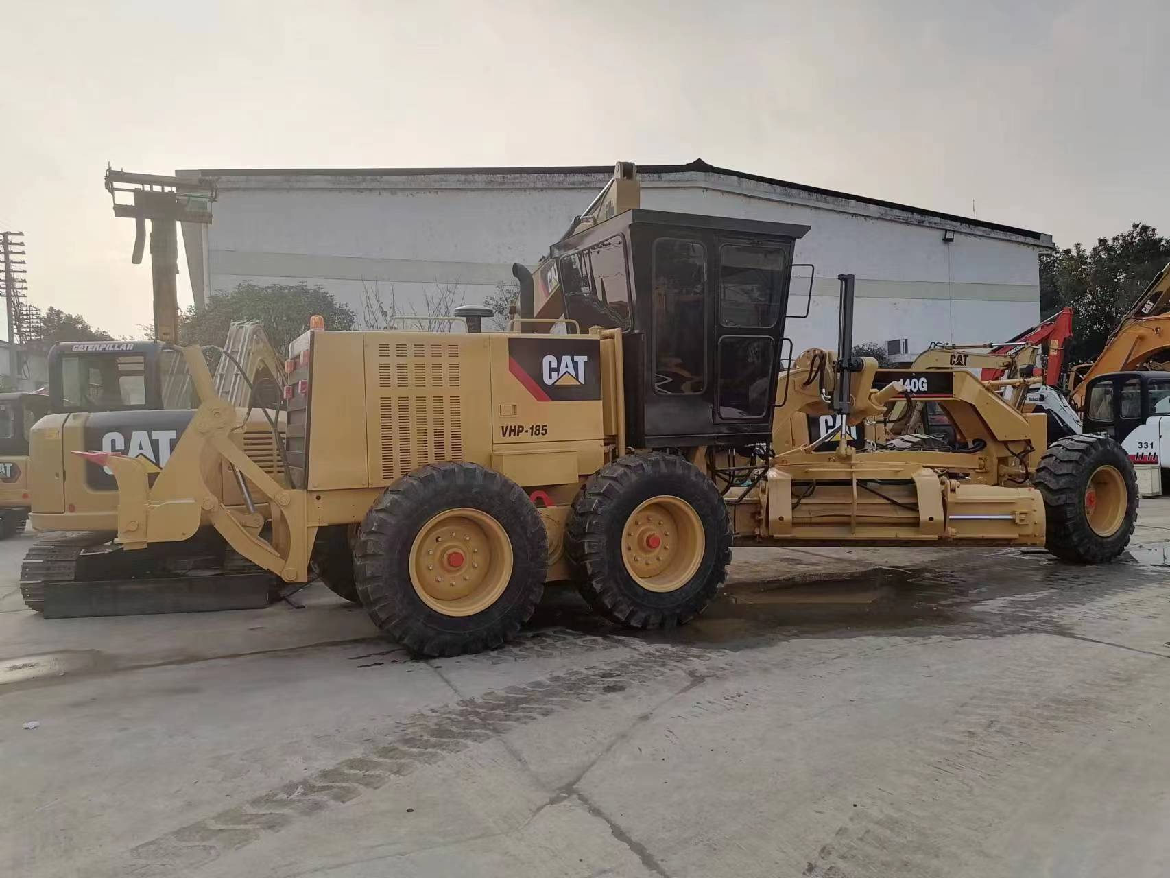 Japan Made Food Shop Caterpillar 140G Motor Grader Working Diameter 1626mm Hydraulic Pump