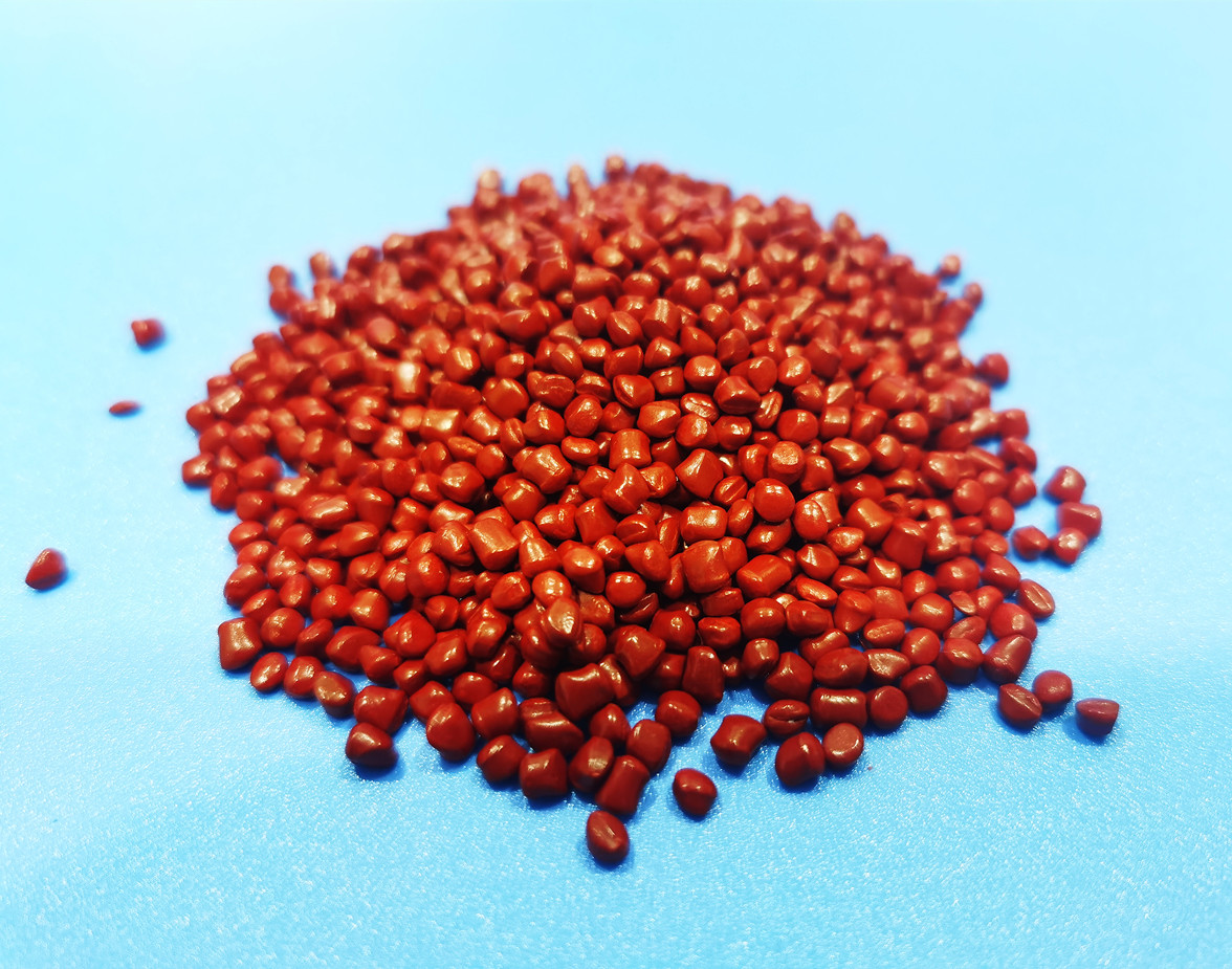 Quality High Gloss Plastic Red Masterbatch 35 Percent Red Concentration wholesale