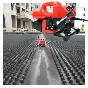 China 1.3kW Hand-Held Plastic Welding Machine for HDPE PVC Tarpaulin Welding Efficiency on sale