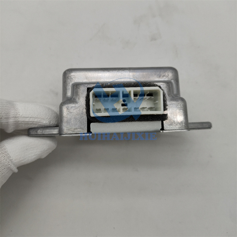 Excavator Electrical Controller 7834-27-2001 Control Panel 7834272001 For PC200-6 PC120-6 PC200-6 PC210-6 PC220-6 Excavator Throttle Hand Controller
