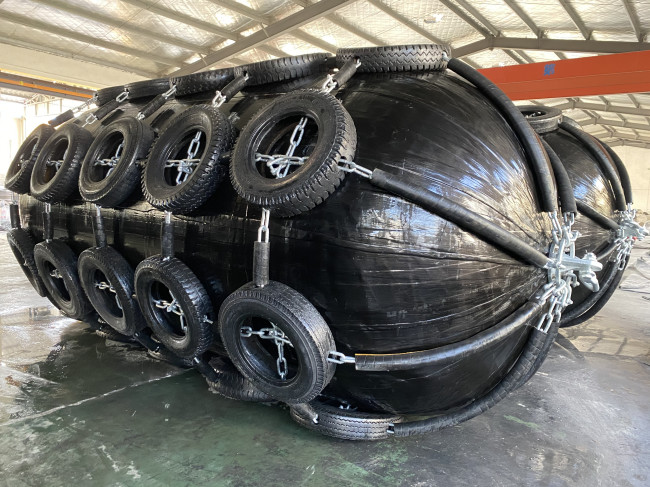 Floating Sling Fender STS ISO17357 Rubber Pneumatic Marine Fenders