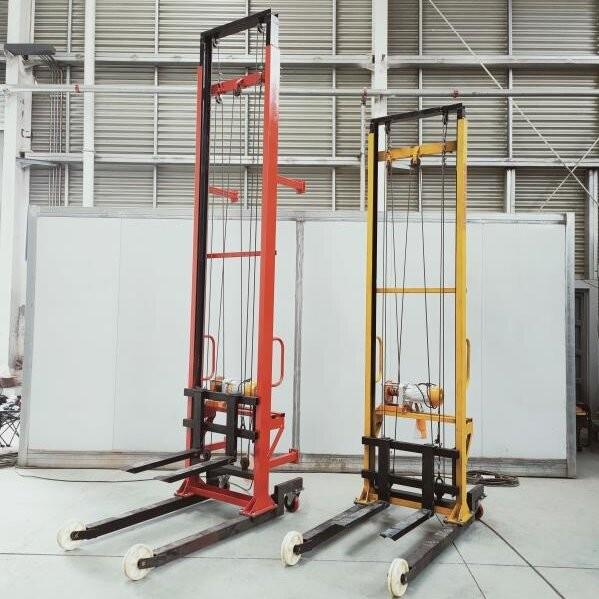 Cheap AC Motor 300kg Brick Lifting Machine 3m-10m Height for sale