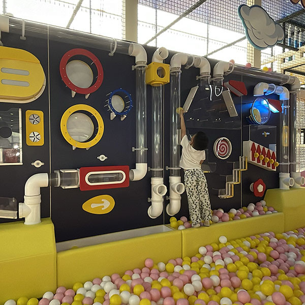 Ocean Ball Wall Game