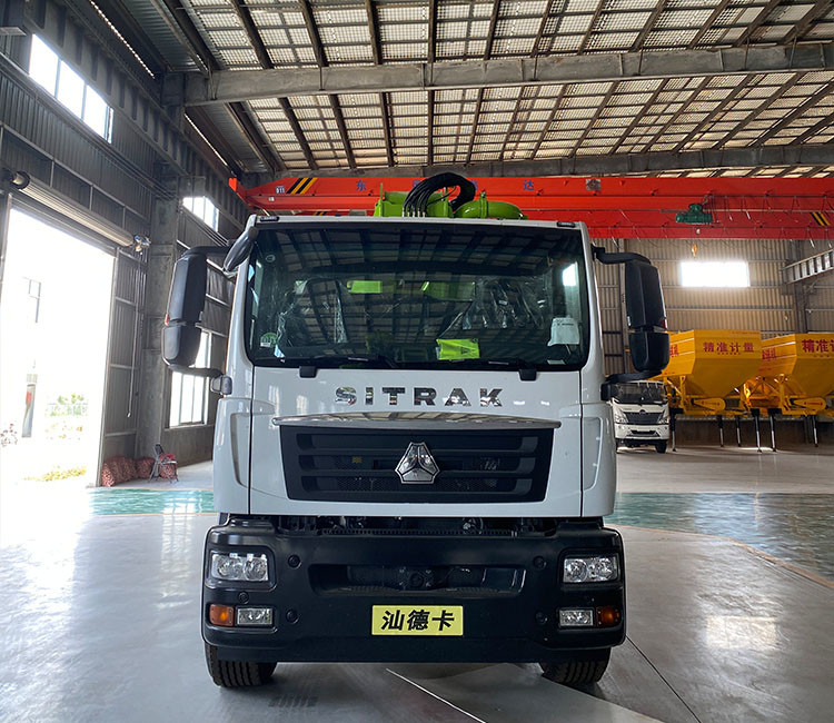 Brand New 240-470 Horsepower Versatile 65m Pump Truck For Various Projects