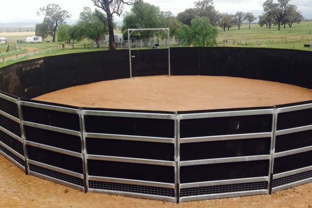 Horse round Yard Panels 6 Oval Rails. Locking Pins. Melbourne Cattle