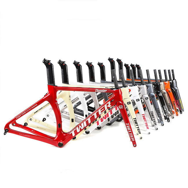 Height 52cm Carbon Road Bike Frame , TWITTER Thunder Frameset 700x25C Wheel Size