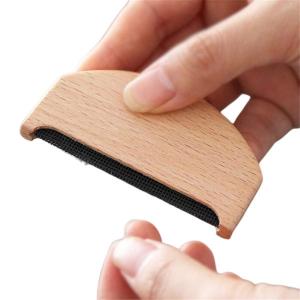 China Wholesale Custom Logo Eco Friendly Wooden Cashmere Comb Portable Wool Pilling Sweater Comb on sale