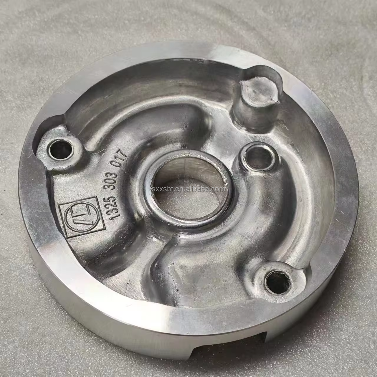 16S2530 16S2230 Truck Transmission Oil Pump Cover 1325303017for Optimal Performance
