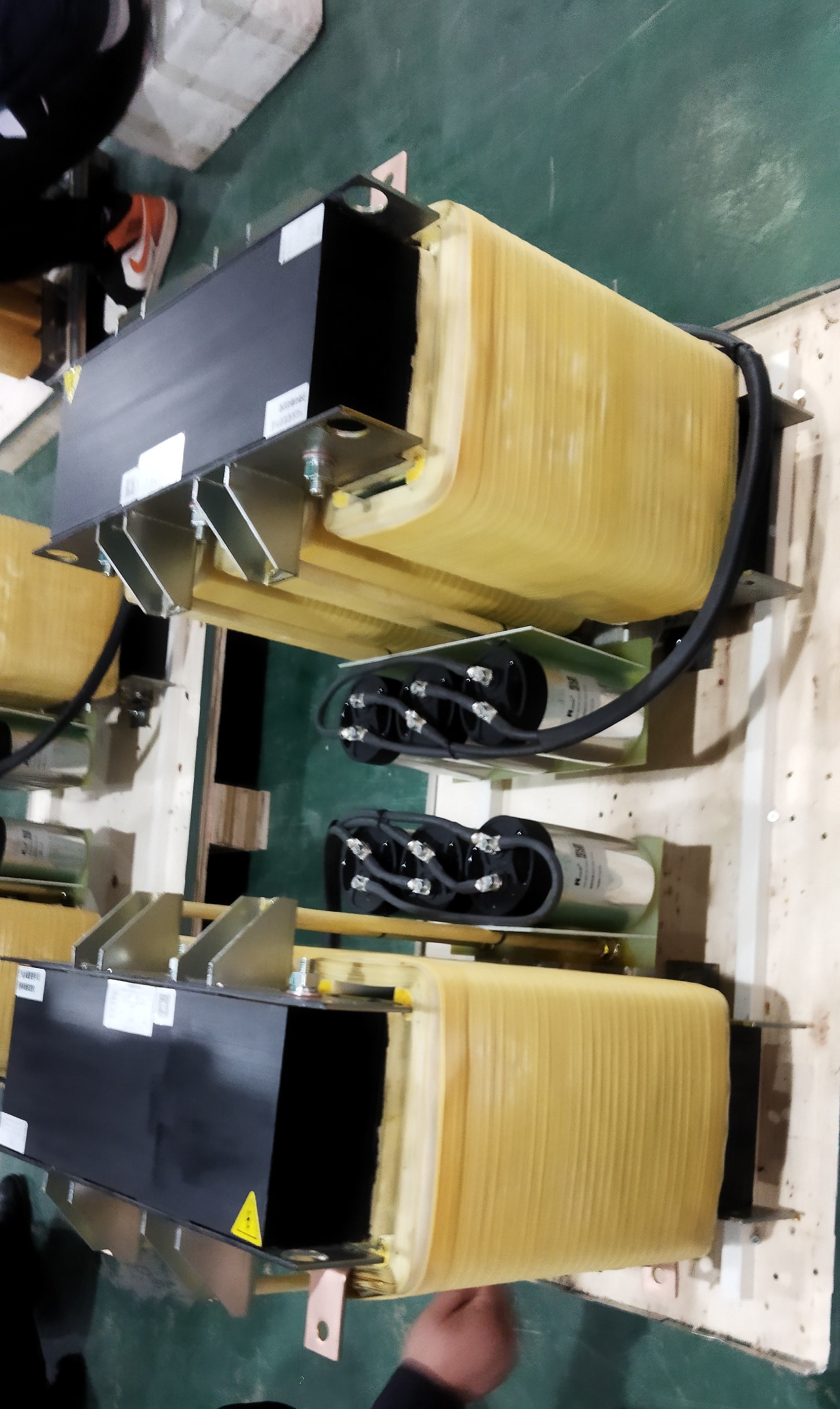 Inomax 380V Sine Wave Filter for Heat Buildup Reduction And Minimizes Noise
