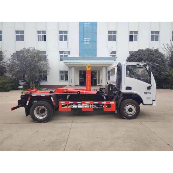 4x2 Hook Lift Trash Compactor Truck 9 Tons Loading Euro 6 Standard With 7.00R16 Tire