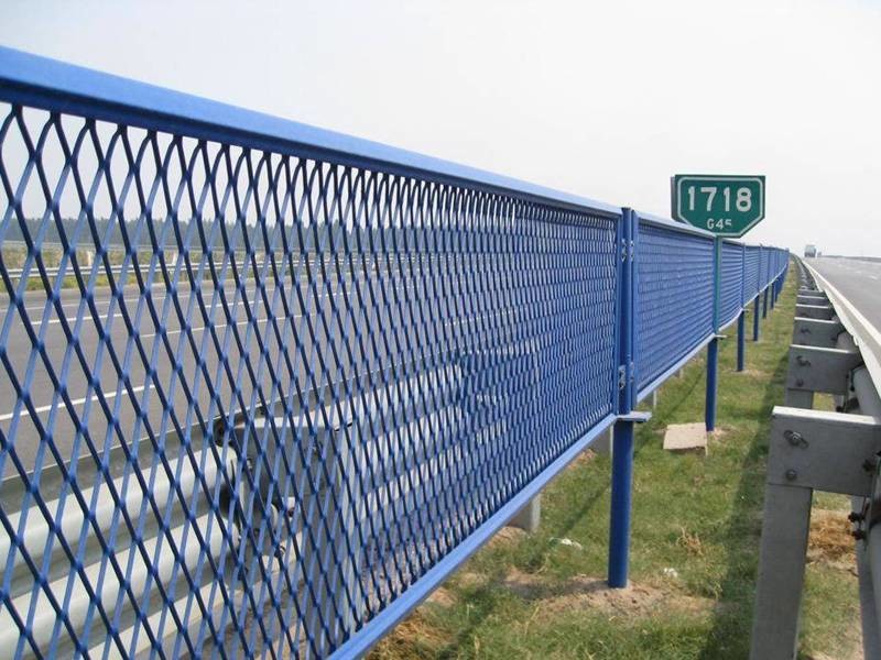 Highway Security Expanded Metal Mesh Fence PVC Coated 2.0m Width 2.5m Height