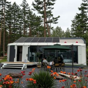 Fuqian 2025 Steel Structure Mobile Home Capsule Container Houses With Balcony For Exterior Courtyard Warehouse Mall Carport Use