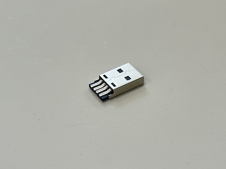 High-Durability USB 2.0 AM Integrated Connector | Wire Solder Type | Gold-Plated Contacts & Nickel-Plated Shell | Electrical Signal Power Transmission
