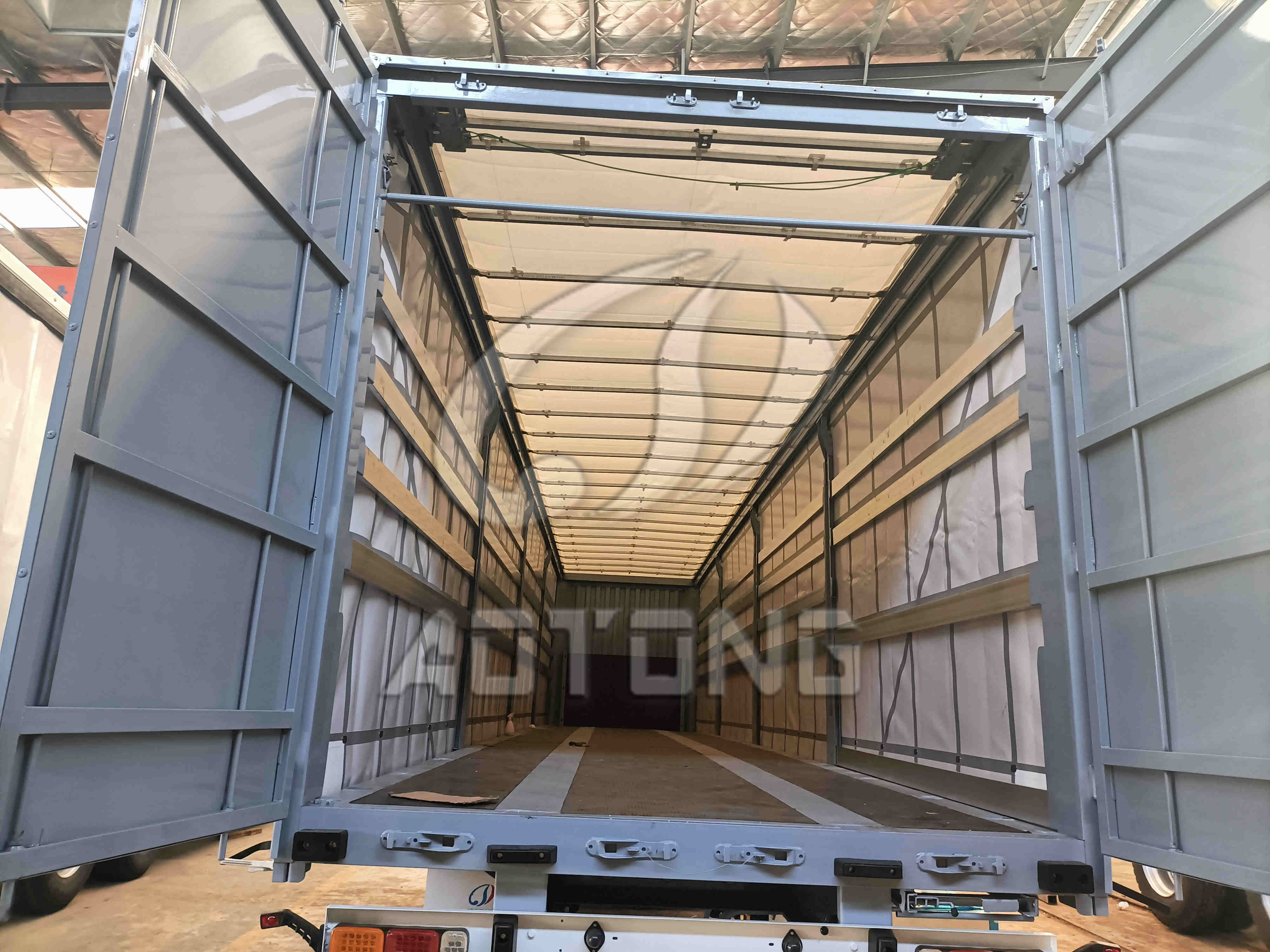 3-4 Axles 14-17 Meters 40t 50t Lorry Side Curtain Slider Trailer Truck Semitrailer