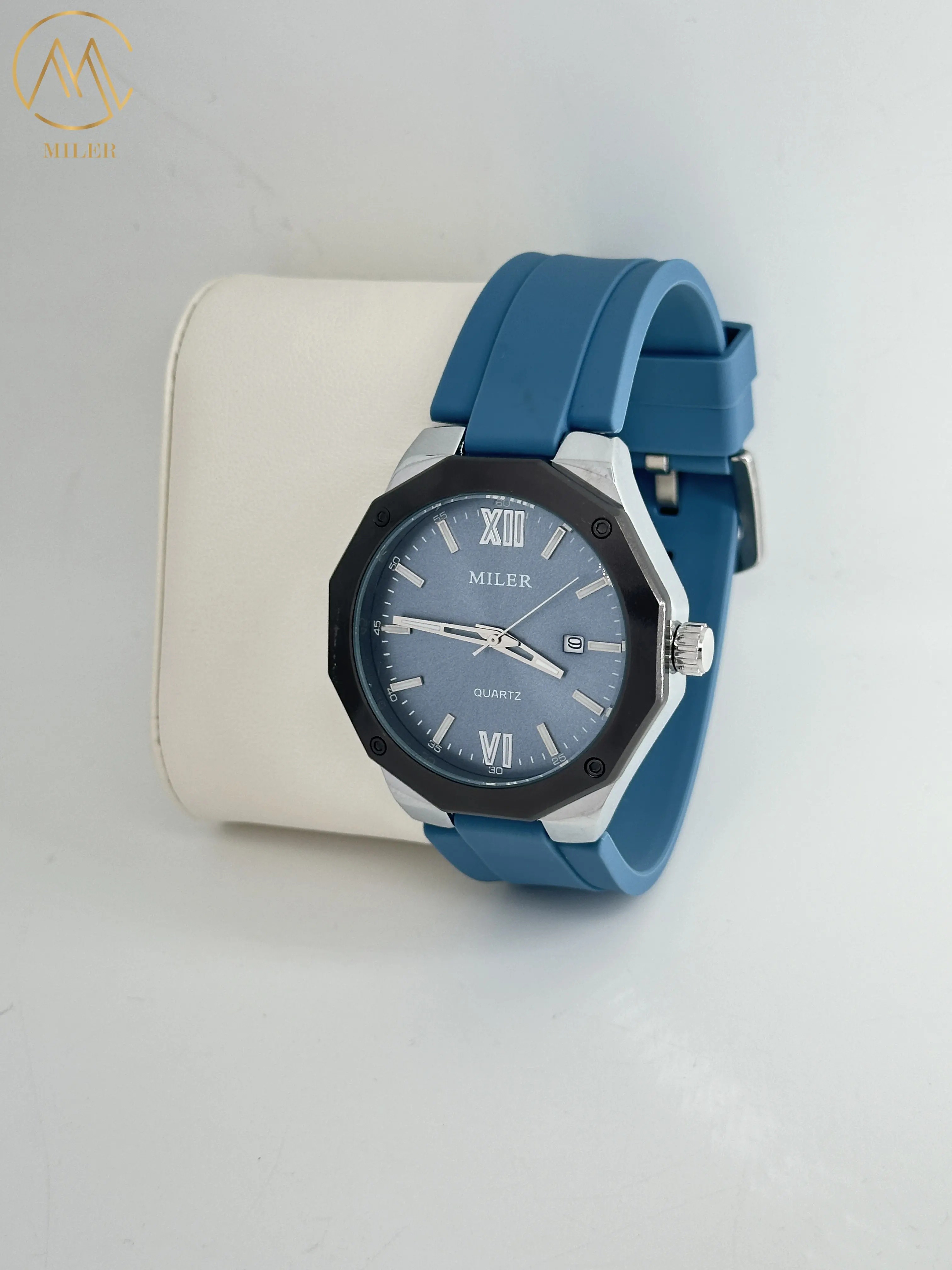 Wholesale Sports Waterproof Quartz Watch with Silicone Strap