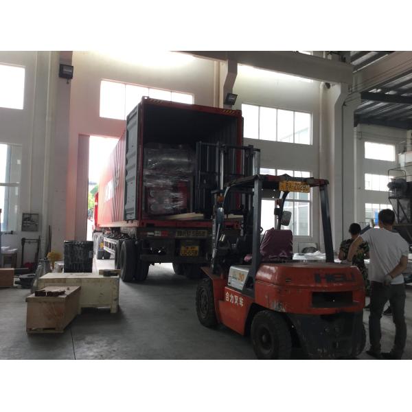 High Throughput Rate Rubber Grinding Machine For Waste Tire Recycling