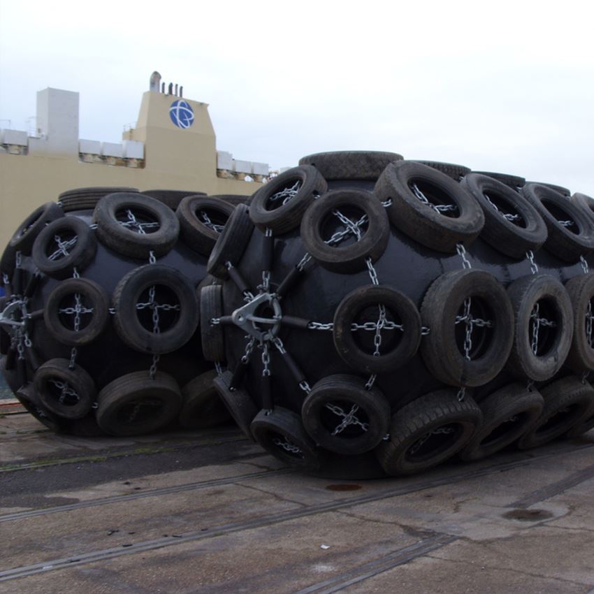 Yokohama Rubber Fenders_1
