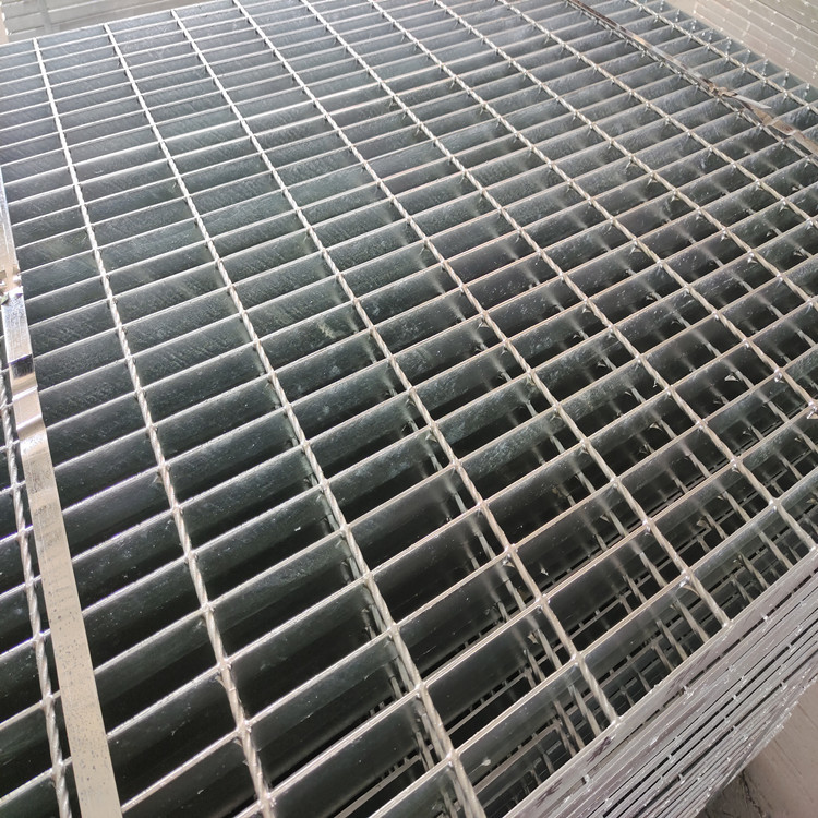 1m*7m Steel Serrated Bar Grating Industrial Floor Walkway Sea Bridge Platform