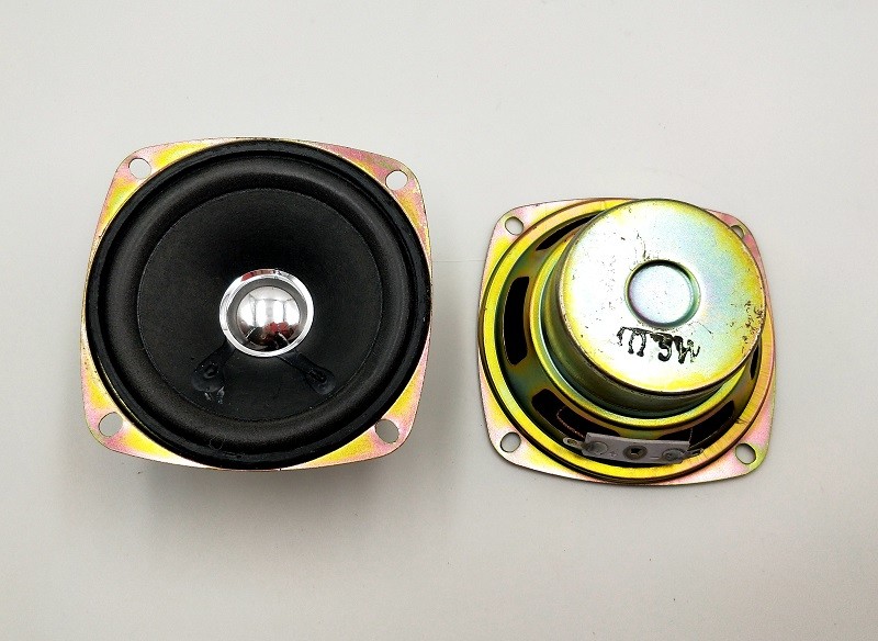 3 inch speaker (4 Ω 10W)