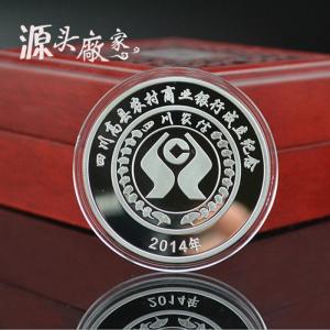 China Custom high-grade glossy commemorative coin, personalized metal badge custom, Zinc alloy silver coins,with medallion box on sale