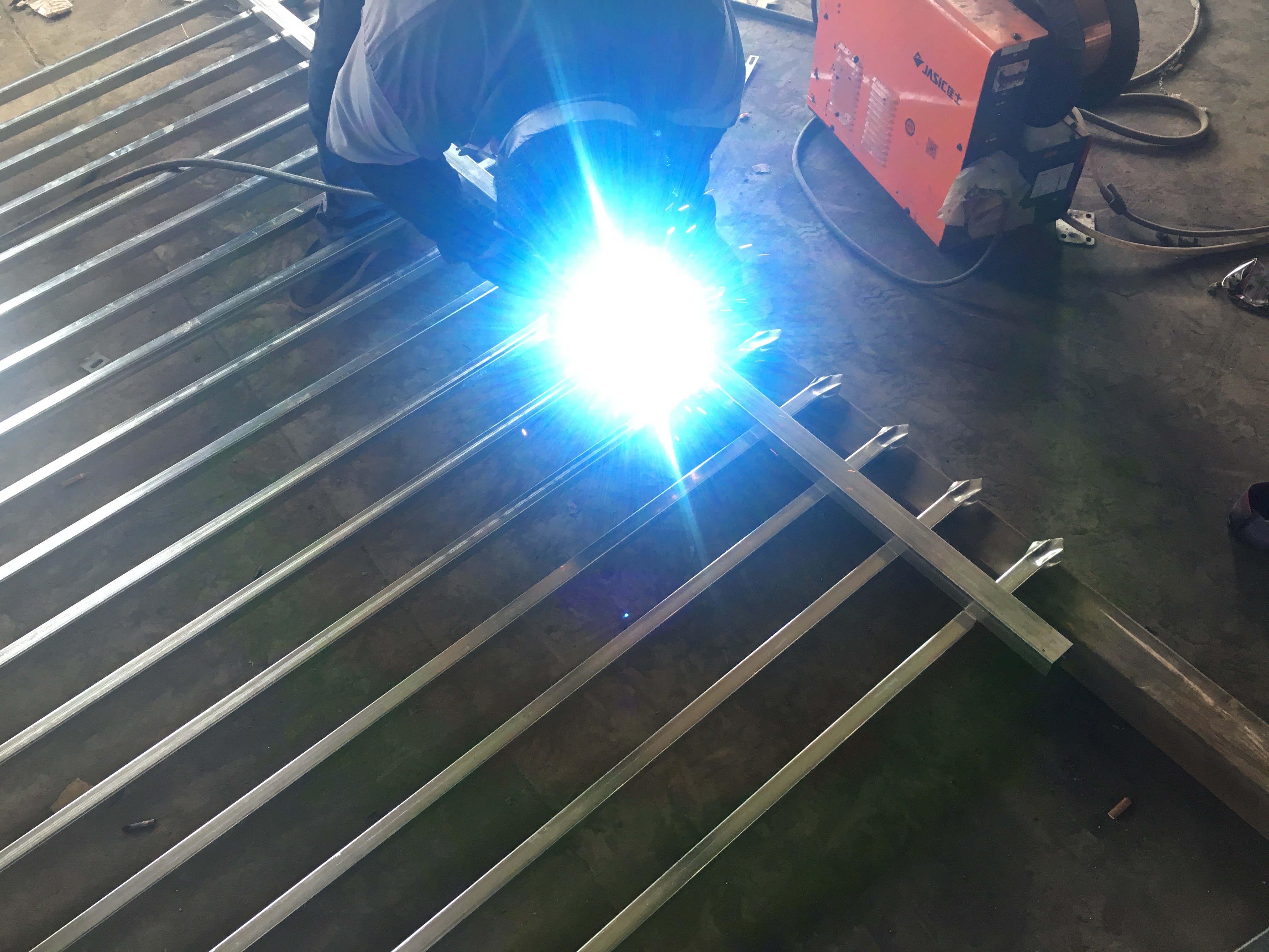 Tubular steel ornamental garden Hercules Fence 1200mm height x 2450mm width Stain Interpon Powder