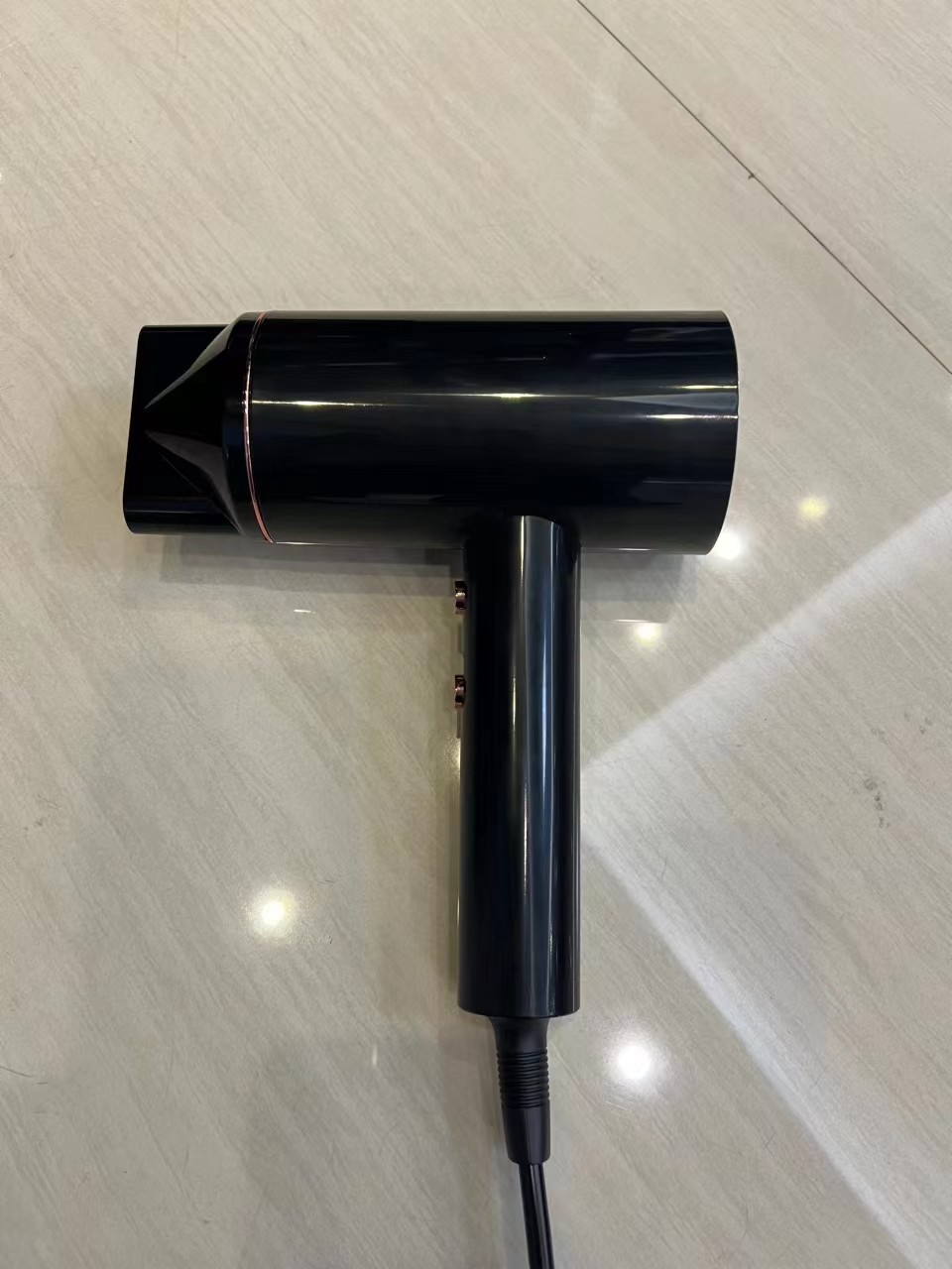 2000 Watts High Speed Hair Dryer With Concetrator Ionic Function