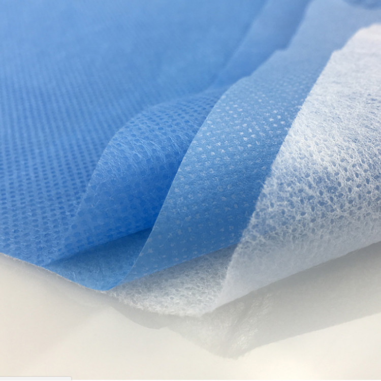 Medical Grade Waterproof PP Non Woven Fabrics Spun Bonded Lightweight Disposable Roll