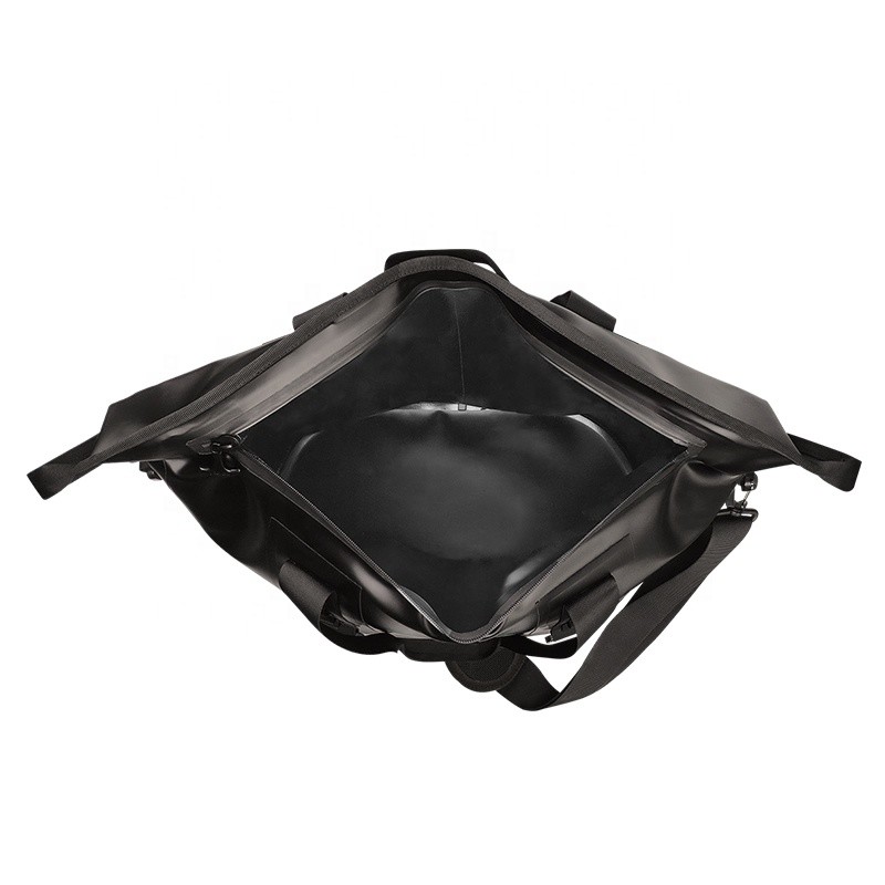 Multifunctional Leakproof Soft Cooler Black Color For Travel Camping OEM