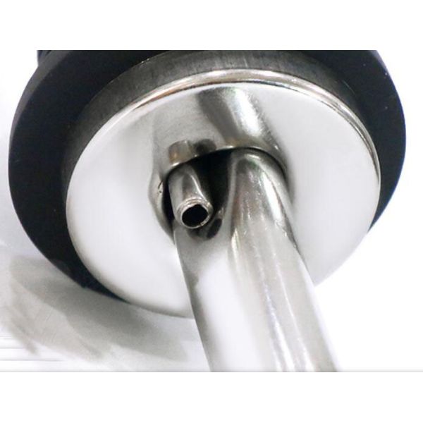 Customized Food Grade Stainless Steel Liquor Pourer with TPE/Silicon Stopper and Black Cap