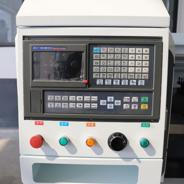 Customizable Small Cnc Lathe Machine Numerical Control Ck6132 Flat Bed Lathe Machine