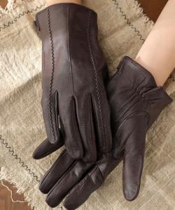 China Girls Ladies Fashion Gloves , Costume Accessory Lamb Leather Driving Gloves on sale
