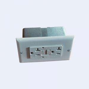 China 15A 125V AC GFCI Receptacles Duplex Tamper Resistant  Monitoring Function on sale