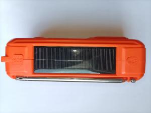 China Emergency Hand Crank Charger Radio 6.3cm Height Solar Powered Flashlight Radio SOS on sale