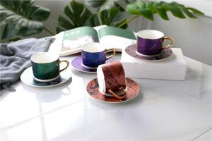 China Reusable 8oz 240ml Christmas Fine Porcelain Coffee Mugs on sale