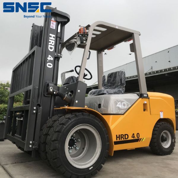 Customizable 4 ton diesel forklift with LPG or Diesel Power and 3000mm to 6000mm Lift Height
