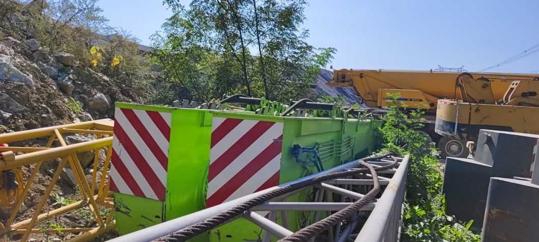 19 Zoomlion All Ground 300 Ton Truck Crane