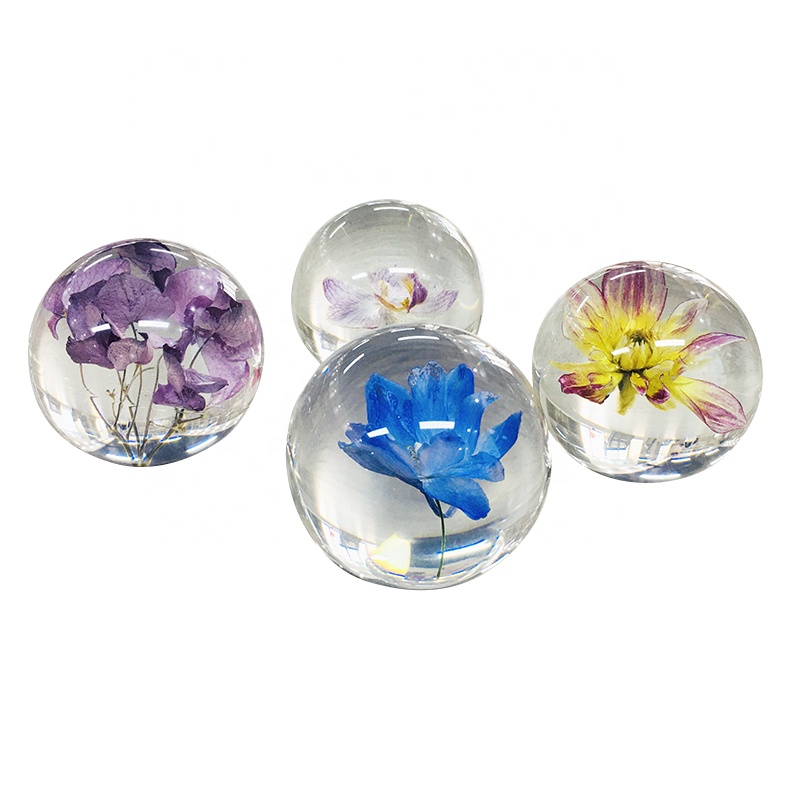 3D Crystal Paperweight Ball , Custom Paperweight With Flowers Inside